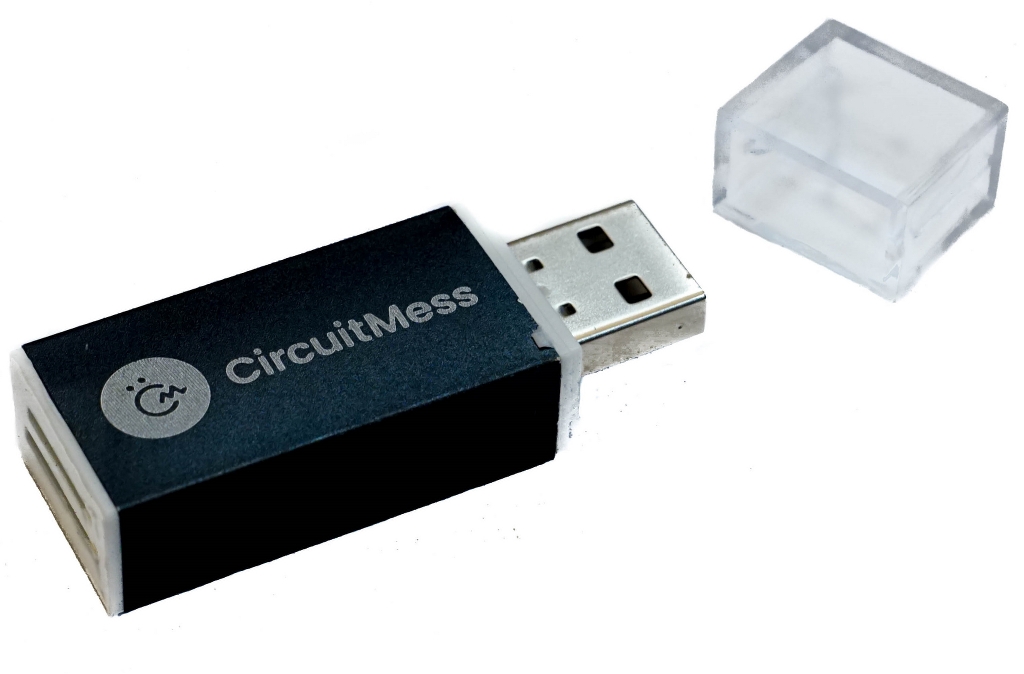 The USB-like SD card reader