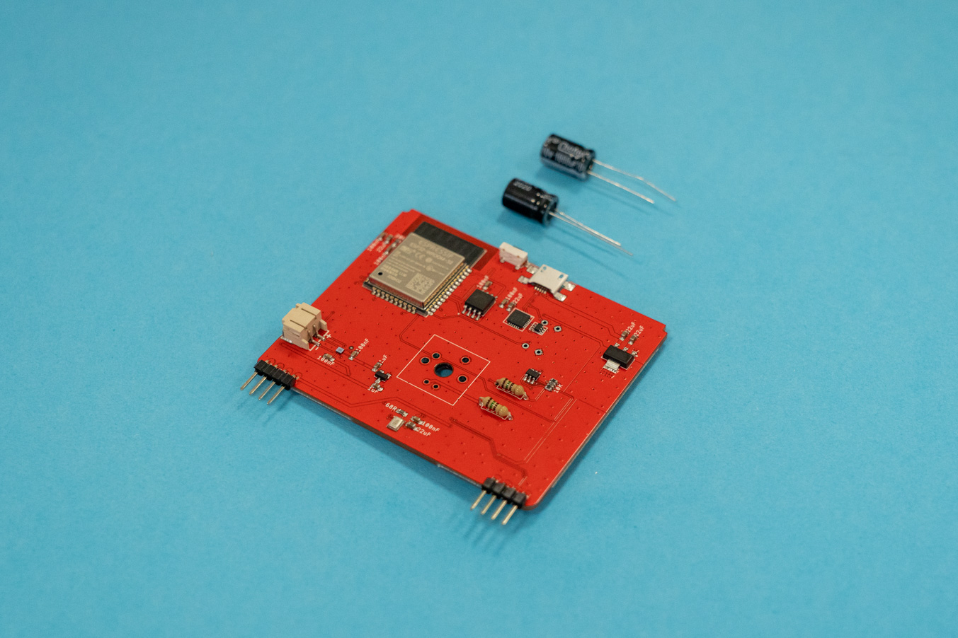 Main circuit board + 2 capacitors