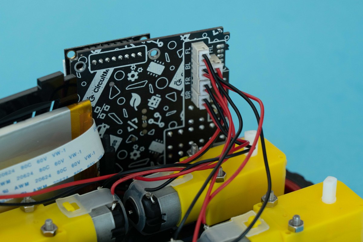 A closer look at the connections.